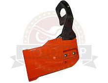 Тормоз цепи в сборе б/п Цыганка 45, 52 (крышка тормоза цепи в сборе)